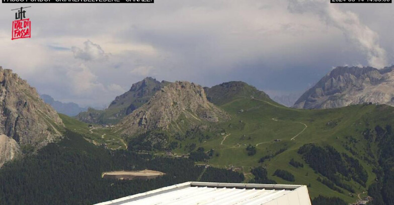 Webcam Campitello-Mazzin-Col Rodella  - Canazei - Belvedere - Skiarea Belvedere