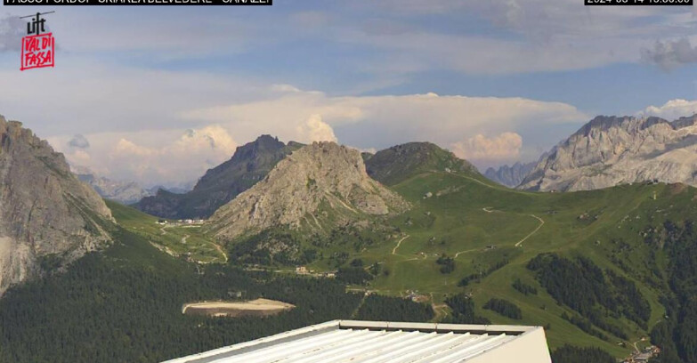 Webcam Campitello-Mazzin-Col Rodella  - Canazei - Belvedere - Skiarea Belvedere