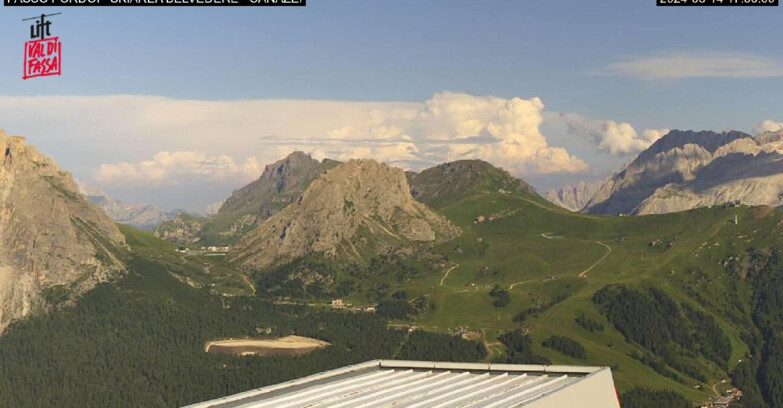 Webcam Campitello-Mazzin-Col Rodella  - Canazei - Belvedere - Skiarea Belvedere