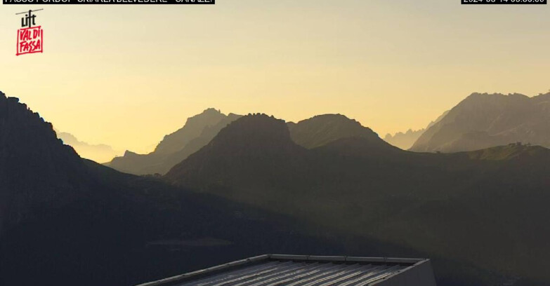 Webcam Campitello-Mazzin-Col Rodella  - Canazei - Belvedere - Skiarea Belvedere