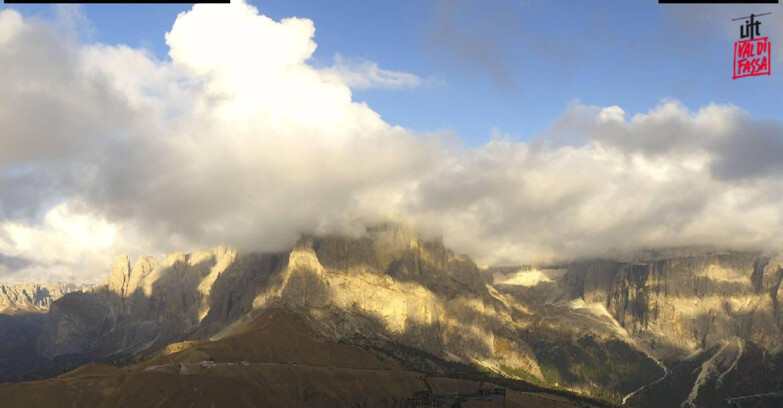 Webcam Campitello-Mazzin-Col Rodella - Canazei - Passo Pordoi - Sass Pordoi