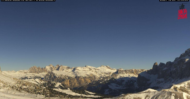 Webcam Campitello-Mazzin-Col Rodella  - Canazei - Passo Pordoi - Sass Pordoi