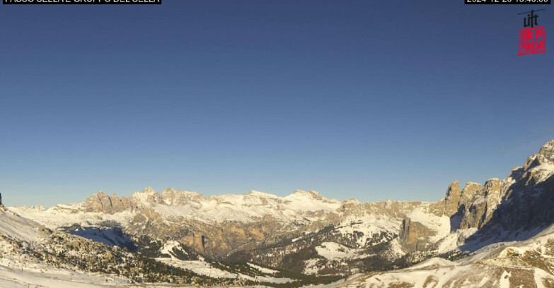 Webcam Campitello-Mazzin-Col Rodella  - Canazei - Passo Pordoi - Sass Pordoi