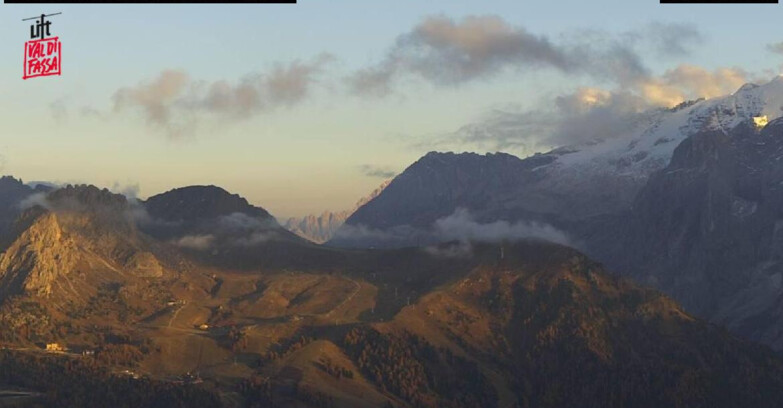 Webcam Campitello-Mazzin-Col Rodella - Canazei - Marmolada