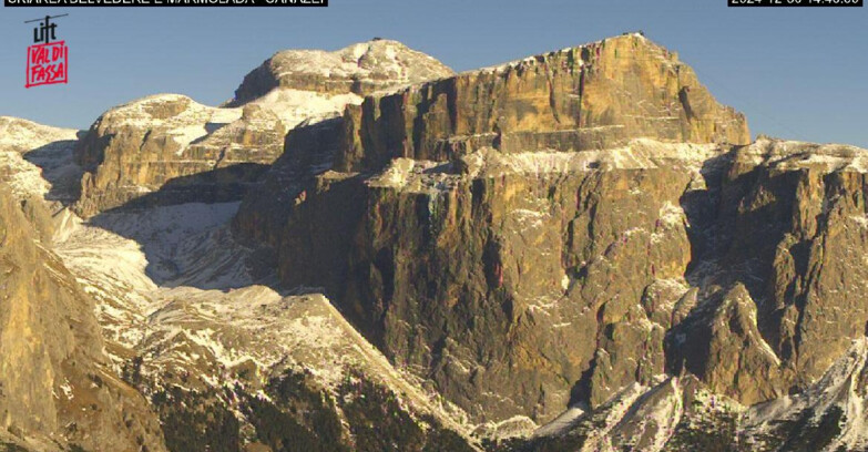 Webcam Campitello-Mazzin-Col Rodella - Canazei - Marmolada