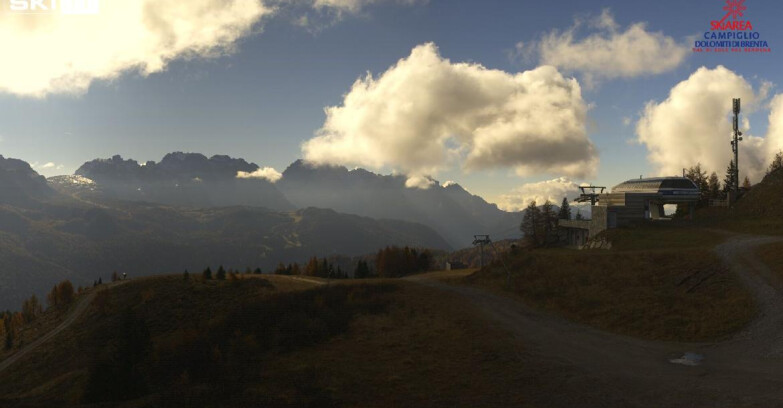 Webcam Folgarida-Marilleva  (Skiarea Campiglio Dolomiti di Brenta - Val di Sole Val Rendena) - Seggiovia Malghette 