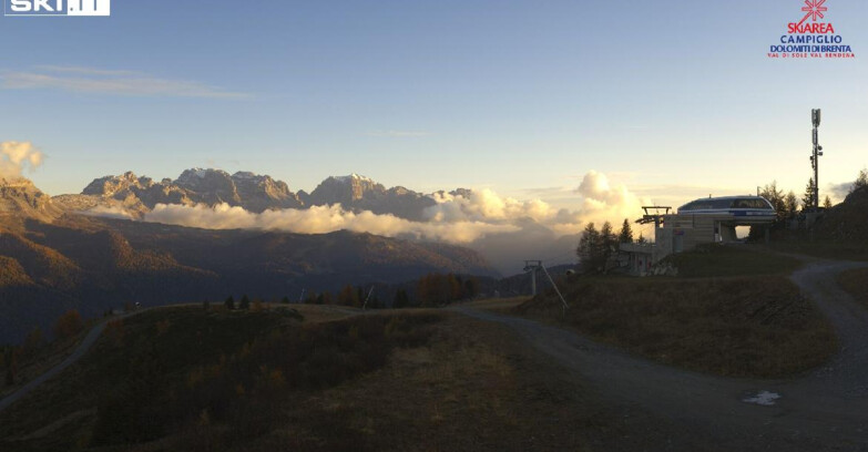 Webcam Folgarida-Marilleva  (Skiarea Campiglio Dolomiti di Brenta - Val di Sole Val Rendena) - Seggiovia Malghette 