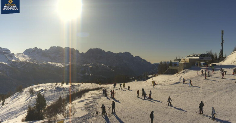 Webcam Skiarea Campiglio Dolomiti di Brenta Val di Sole Val Rendena - Seggiovia Malghette 