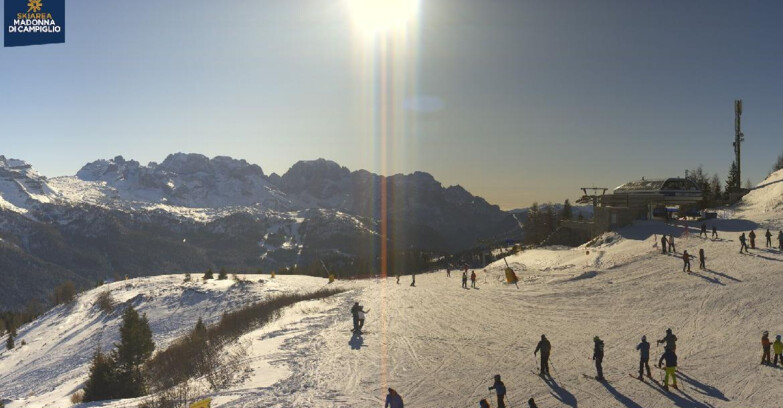 Webcam Skiarea Campiglio Dolomiti di Brenta Val di Sole Val Rendena - Seggiovia Malghette 