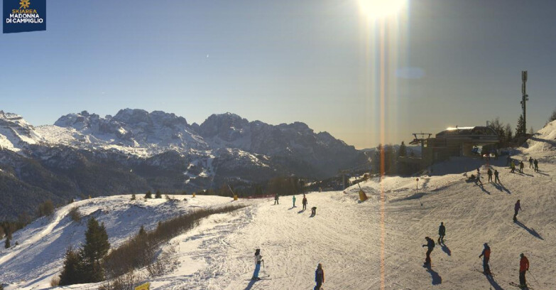 Webcam Skiarea Campiglio Dolomiti di Brenta Val di Sole Val Rendena - Seggiovia Malghette 