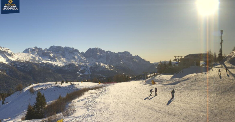 Webcam Skiarea Campiglio Dolomiti di Brenta Val di Sole Val Rendena - Seggiovia Malghette 