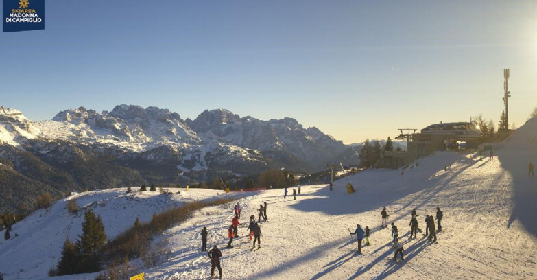 Webcam Skiarea Campiglio Dolomiti di Brenta Val di Sole Val Rendena - Seggiovia Malghette 