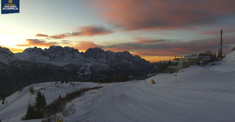 Webcam Skiarea Campiglio Dolomiti di Brenta Val di Sole Val Rendena - Seggiovia Malghette 