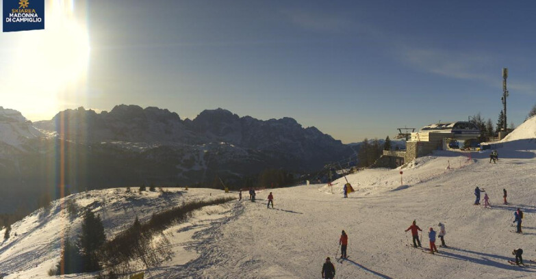 Webcam Skiarea Campiglio Dolomiti di Brenta Val di Sole Val Rendena - Seggiovia Malghette 