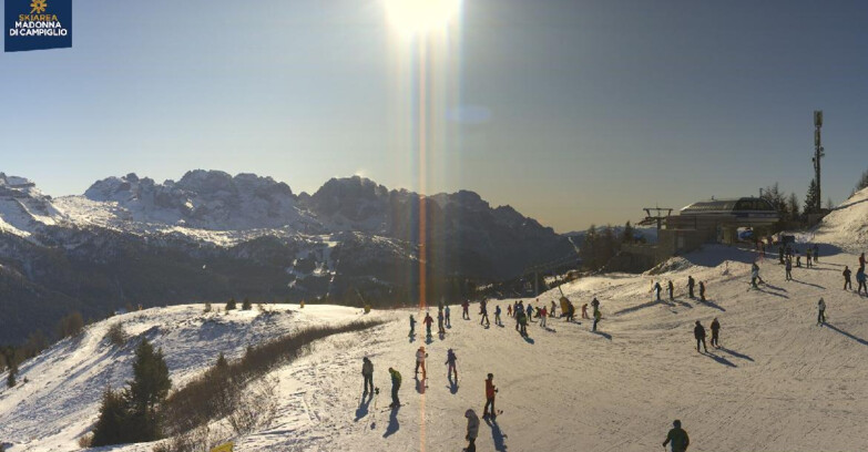 Webcam Skiarea Campiglio Dolomiti di Brenta Val di Sole Val Rendena - Seggiovia Malghette 