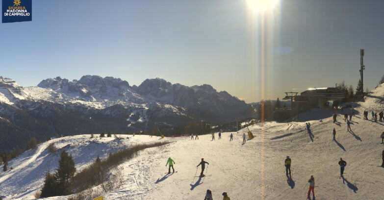 Webcam Skiarea Campiglio Dolomiti di Brenta Val di Sole Val Rendena - Seggiovia Malghette 