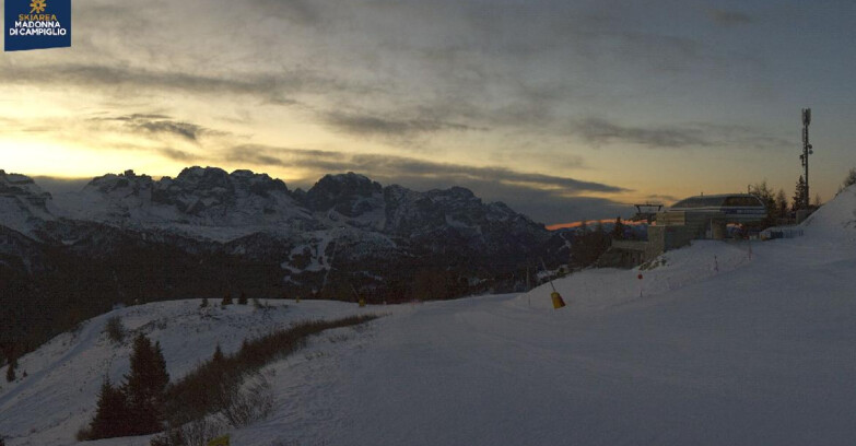 Webcam Skiarea Campiglio Dolomiti di Brenta Val di Sole Val Rendena - Seggiovia Malghette 