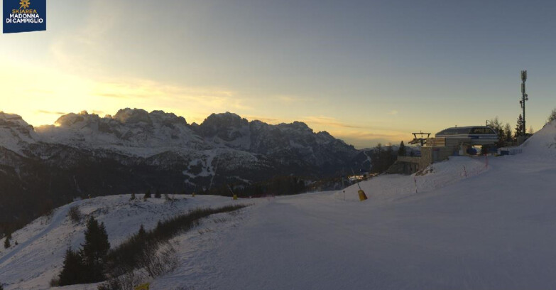 Webcam Skiarea Campiglio Dolomiti di Brenta Val di Sole Val Rendena - Seggiovia Malghette 