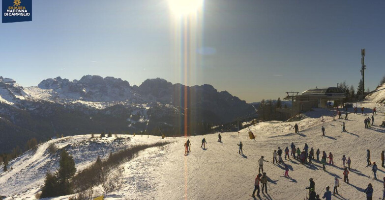 Webcam Skiarea Campiglio Dolomiti di Brenta Val di Sole Val Rendena - Seggiovia Malghette 