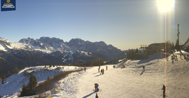 Webcam Skiarea Campiglio Dolomiti di Brenta Val di Sole Val Rendena - Seggiovia Malghette 