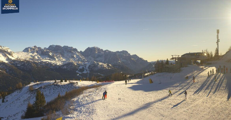 Webcam Skiarea Campiglio Dolomiti di Brenta Val di Sole Val Rendena - Seggiovia Malghette 