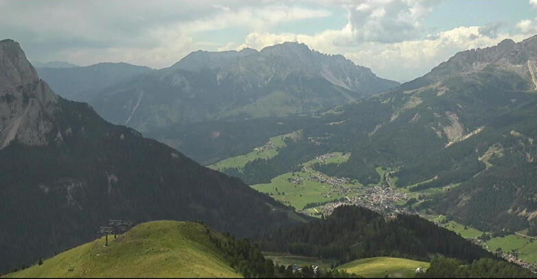 Webcam Pozza di Fassa-Aloch-Buffaure  - Cabinovia Buffaure - Stazione a Monte