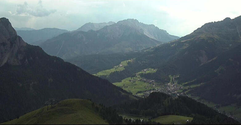 Webcam Pozza di Fassa-Aloch-Buffaure  - Cabinovia Buffaure - Stazione a Monte