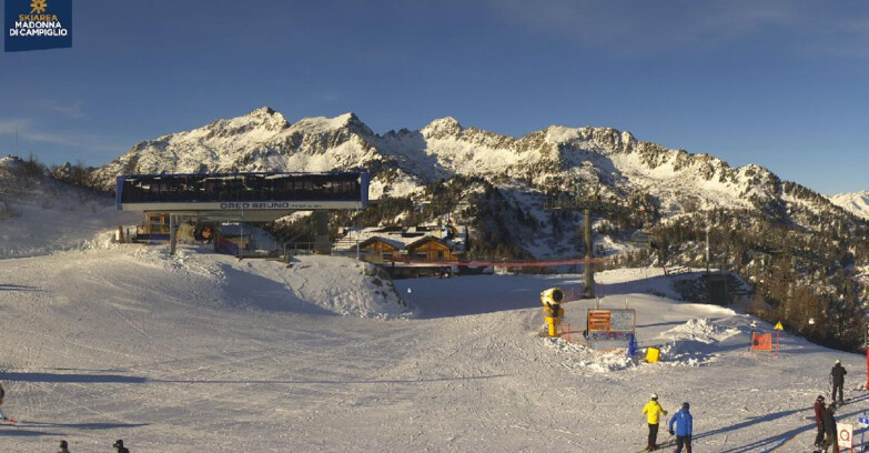 Webcam Ski area Campiglio Dolomiti di Brenta Val di Sole Val Rendena - Seggiovia Orso Bruno 