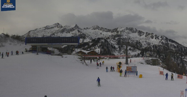 Webcam Skiarea Campiglio Dolomiti di Brenta Val di Sole Val Rendena - Seggiovia Orso Bruno 