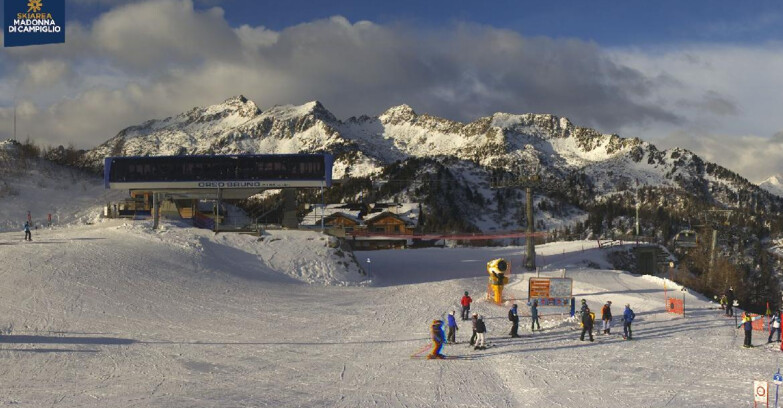 Webcam Skiarea Campiglio Dolomiti di Brenta Val di Sole Val Rendena - Seggiovia Orso Bruno 