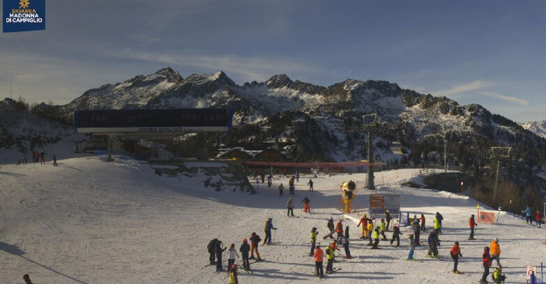 Webcam Ski area Campiglio Dolomiti di Brenta Val di Sole Val Rendena - Seggiovia Orso Bruno 