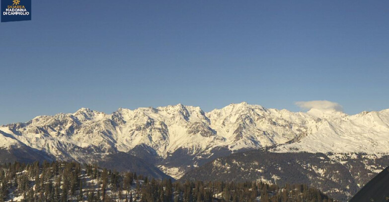 Webcam Folgarida-Marilleva  (Skiarea Campiglio Dolomiti di Brenta - Val di Sole Val Rendena) - Gruppo Ortles Cevedale  