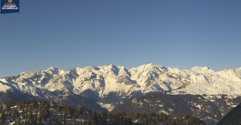 Webcam Folgarida-Marilleva  (Skiarea Campiglio Dolomiti di Brenta - Val di Sole Val Rendena) - Gruppo Ortles Cevedale  