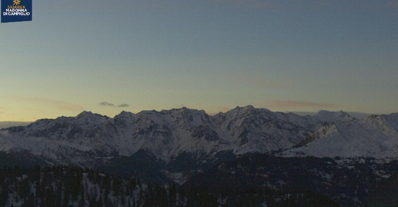 Webcam Folgarida-Marilleva  (Skiarea Campiglio Dolomiti di Brenta - Val di Sole Val Rendena) - Gruppo Ortles Cevedale  