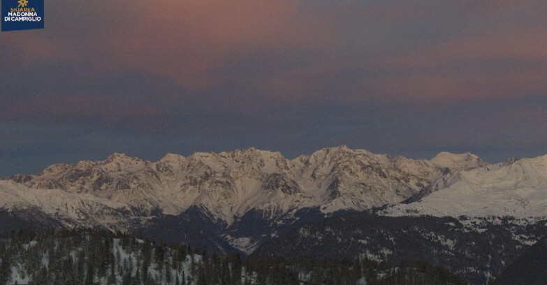 Webcam Folgarida-Marilleva  (Skiarea Campiglio Dolomiti di Brenta - Val di Sole Val Rendena) - Gruppo Ortles Cevedale  