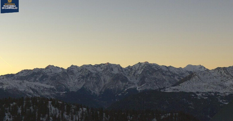 Webcam Skiarea Campiglio Dolomiti di Brenta Val di Sole Val Rendena - Gruppo Ortles Cevedale 