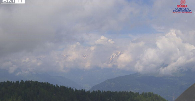 Webcam Folgarida-Marilleva  (Skiarea Campiglio Dolomiti di Brenta - Val di Sole Val Rendena) - Gruppo Ortles Cevedale 