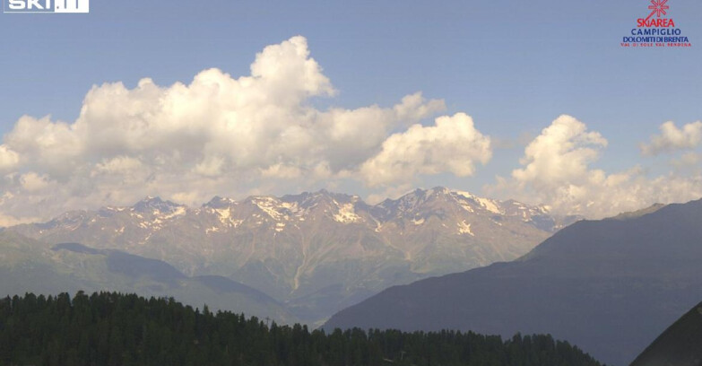 Webcam Folgarida-Marilleva  (Skiarea Campiglio Dolomiti di Brenta - Val di Sole Val Rendena) - Gruppo Ortles Cevedale 