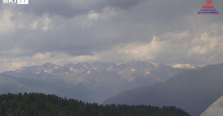 Webcam Folgarida-Marilleva  (Skiarea Campiglio Dolomiti di Brenta - Val di Sole Val Rendena) - Gruppo Ortles Cevedale 