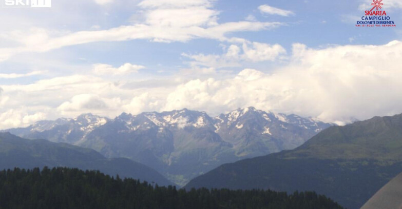 Webcam Folgarida-Marilleva  (Skiarea Campiglio Dolomiti di Brenta - Val di Sole Val Rendena) - Gruppo Ortles Cevedale 