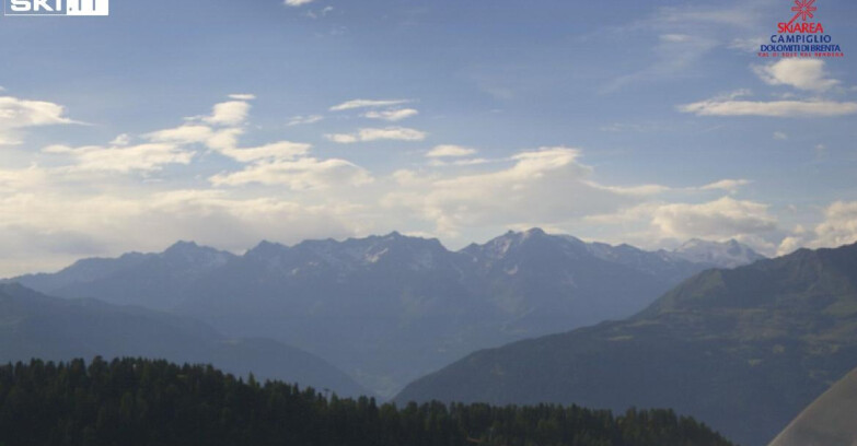 Webcam Folgarida-Marilleva  (Skiarea Campiglio Dolomiti di Brenta - Val di Sole Val Rendena) - Gruppo Ortles Cevedale 