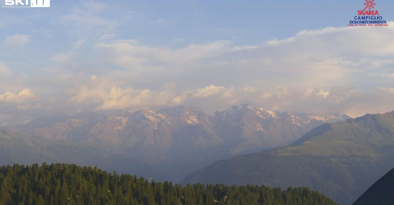 Webcam Folgarida-Marilleva  (Skiarea Campiglio Dolomiti di Brenta - Val di Sole Val Rendena) - Gruppo Ortles Cevedale 