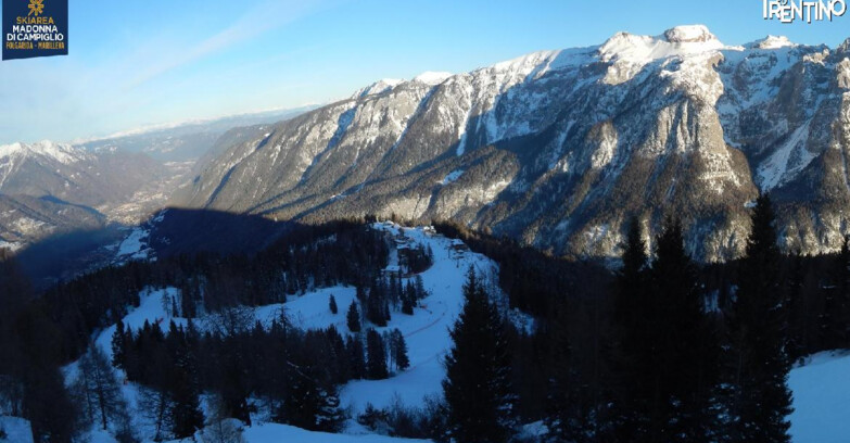 Webcam Skiarea Campiglio Dolomiti di Brenta Val di Sole Val Rendena - Folgarida Malghet Aut 