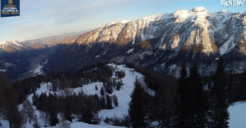 Webcam Folgarida-Marilleva  (Skiarea Campiglio Dolomiti di Brenta - Val di Sole Val Rendena) - Folgarida Malghet Aut 