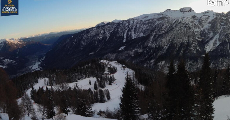 Webcam Skiarea Campiglio Dolomiti di Brenta Val di Sole Val Rendena - Folgarida Malghet Aut 