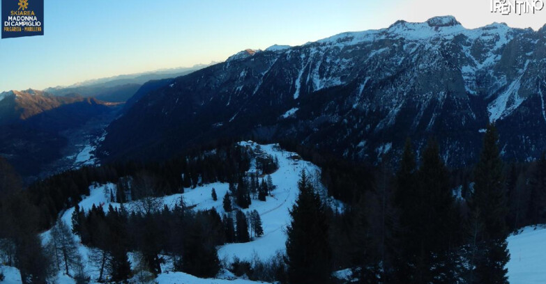 Webcam Folgarida-Marilleva  (Skiarea Campiglio Dolomiti di Brenta - Val di Sole Val Rendena) - Folgarida Malghet Aut 