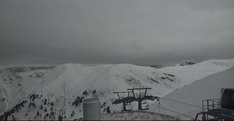 Webcam Pozza di Fassa-Aloch-Buffaure  - Pala del Geiger, sullo sfondo il Pordoi