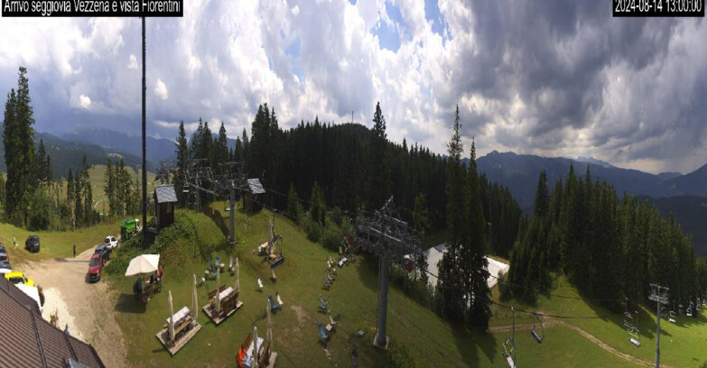 Webcam Lavarone - Chair lift Laghetto 