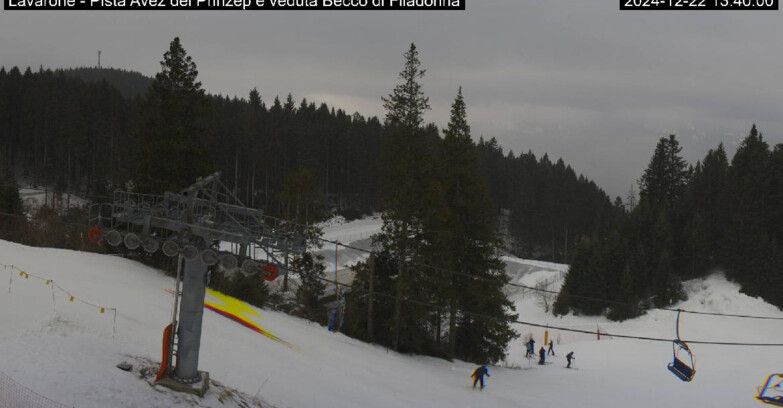 Webcam Лавароне  - Pista Avez- seggiovia Lagh.