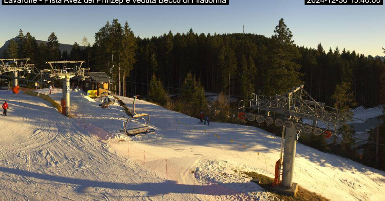 Webcam Ski Area Lavarone  - Pista Avez- seggiovia Lagh.